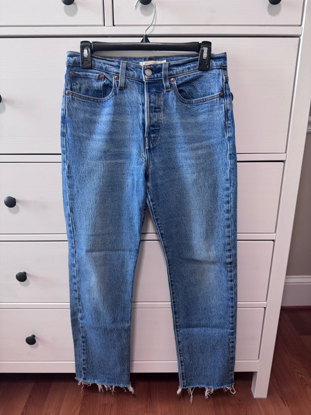 Levi’s Wedgie Straight Medium Wash Jeans - Picture 8 of 10